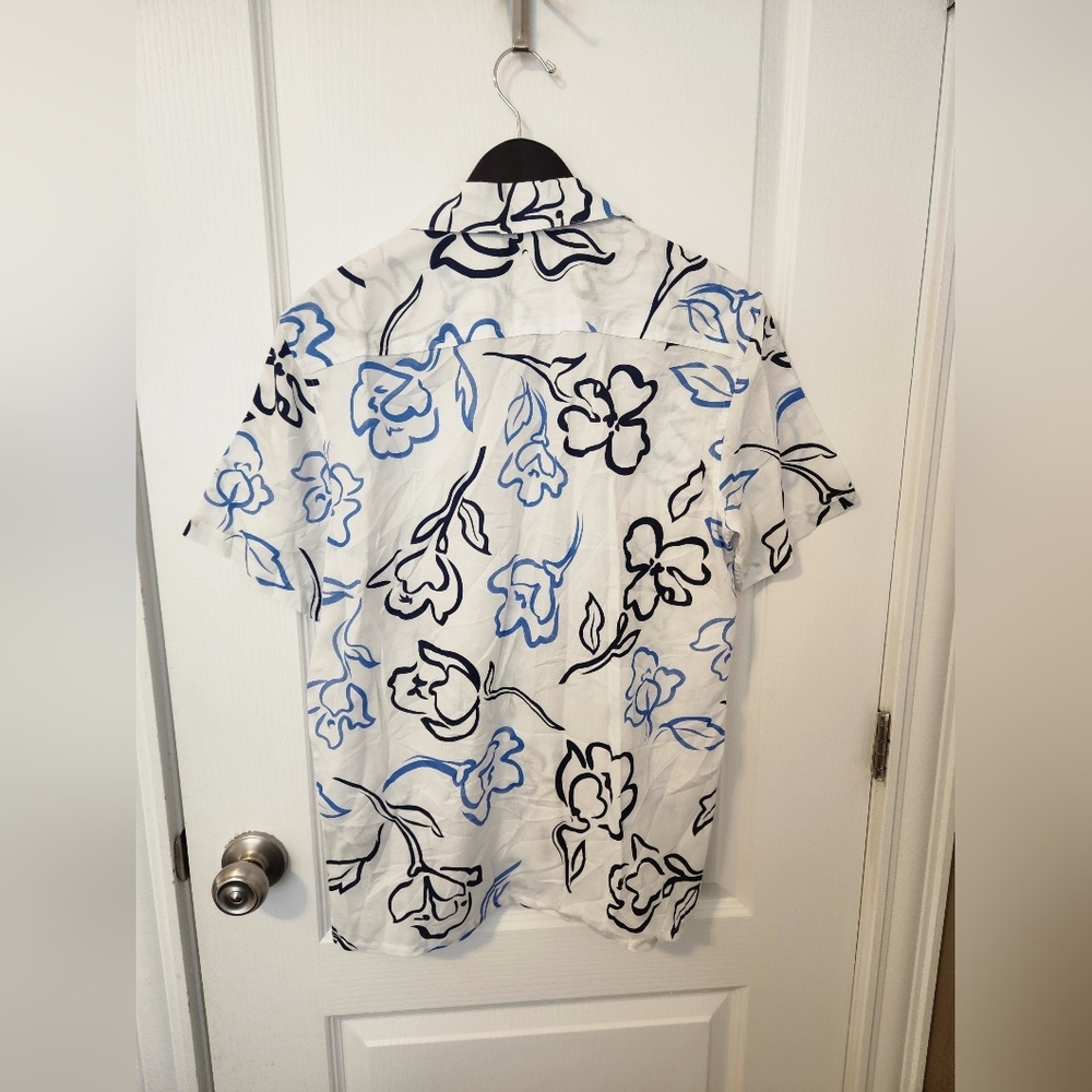 THREE Men's Club Monaco Short Sleeve Button Up Shirts Size Small - Picture 9 of 16